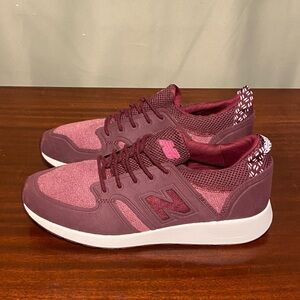 New Balance 420 Slip On Running Shoes Burgundy Shoes women’s size 9